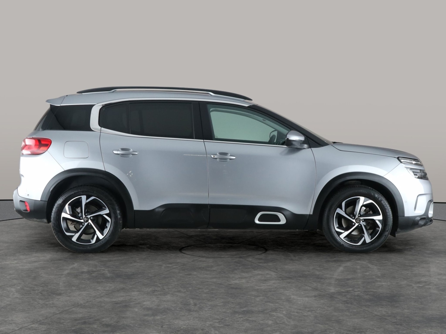 Used Citroen C5 Aircross 2019 for sale - 76627537: Photo 9