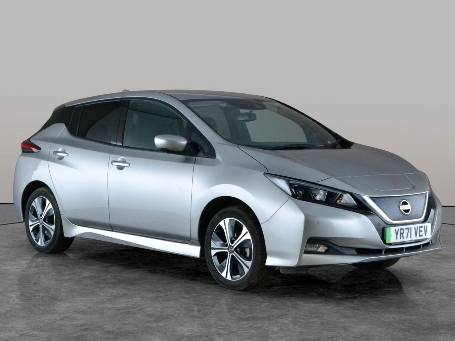 Used Nissan Leaf 2021 for sale - 77965749: Photo 8