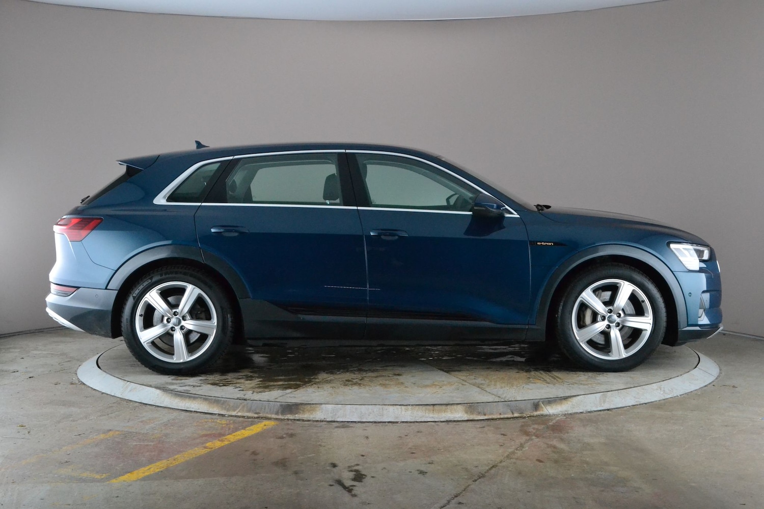 Used Audi e-tron 2020 for sale - 77519677: Photo 10