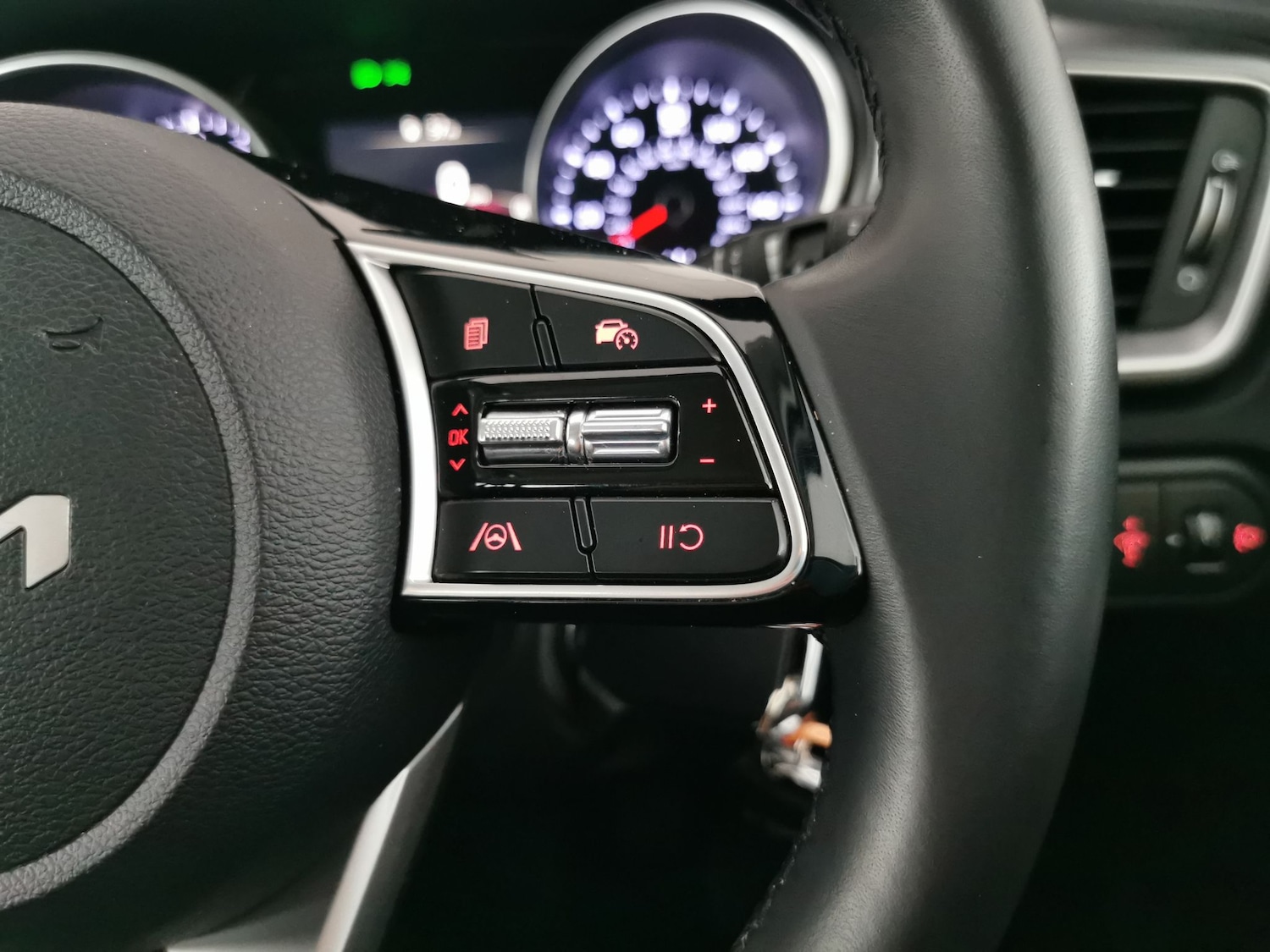 Used Kia Ceed 2024 for sale - 77579330: Photo 20