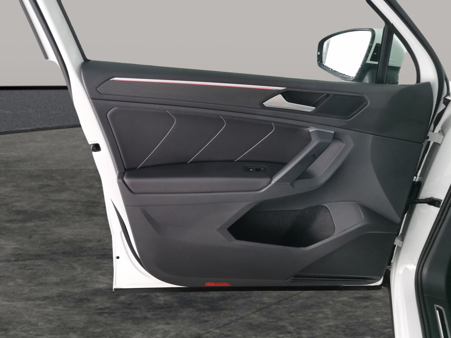 Used Volkswagen Tiguan 2023 for sale - 77519625: Photo 28