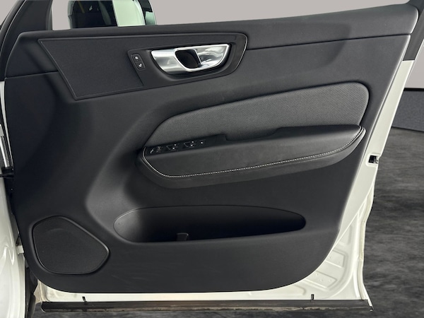 Used Volvo XC60 2022 for sale - 76173413: Photo 43