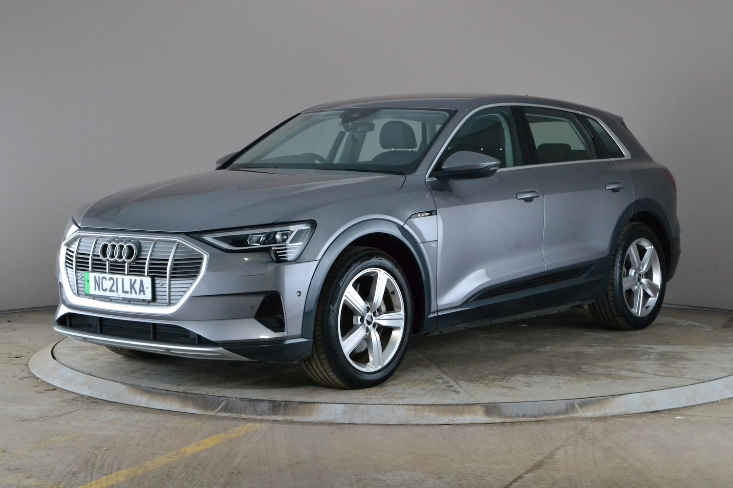 Used Audi e-tron 2021 for sale - 78009887: Photo 1