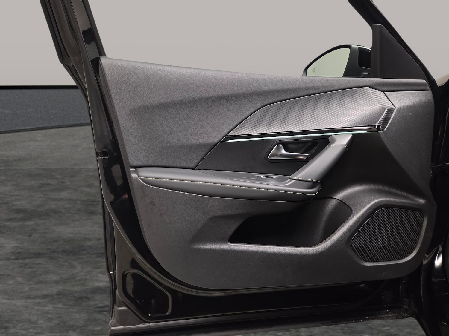 Used Peugeot 2008 2023 for sale - 77639885: Photo 27