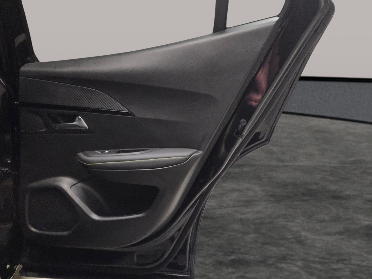 Used Peugeot 2008 2023 for sale - 77639885: Photo 29