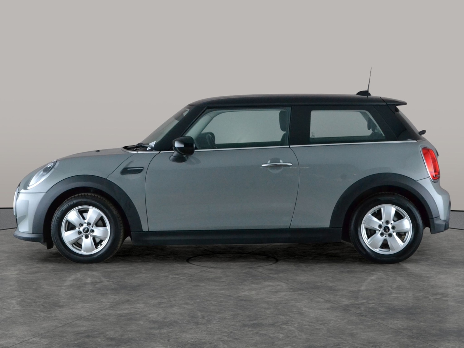 Used MINI Hatch 2022 for sale - 77951130: Photo 12