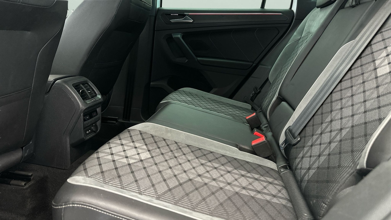 Used Volkswagen Tiguan 2021 for sale - 76342435: Photo 22