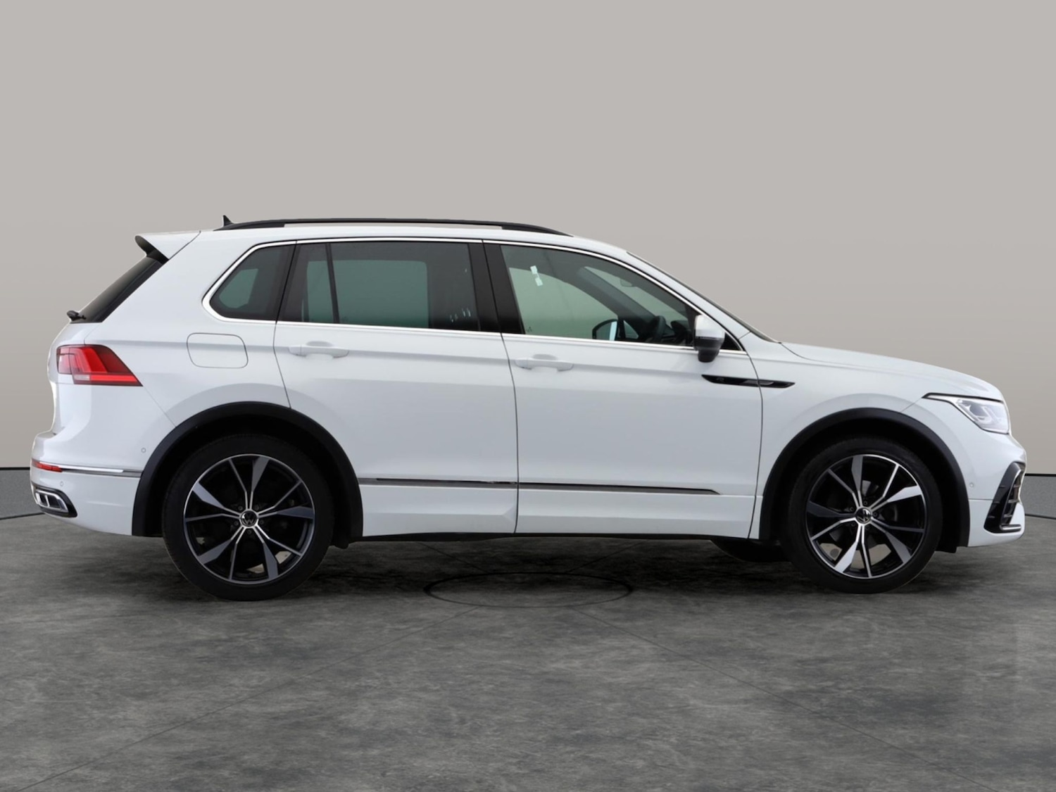 Used Volkswagen Tiguan 2021 for sale - 76342435: Photo 6