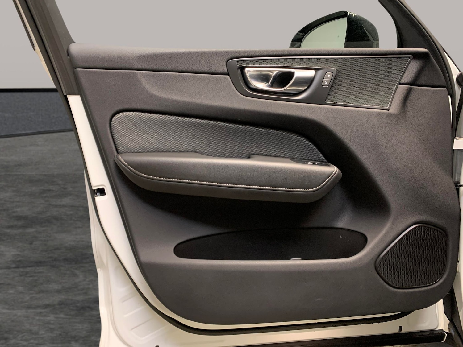 Used Volvo XC60 2021 for sale - 77240613: Photo 23