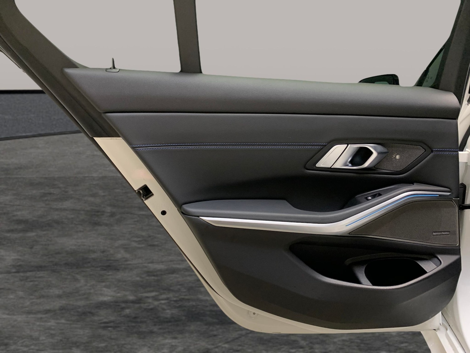 Used BMW 3 Series 2023 for sale - 77505389: Photo 24