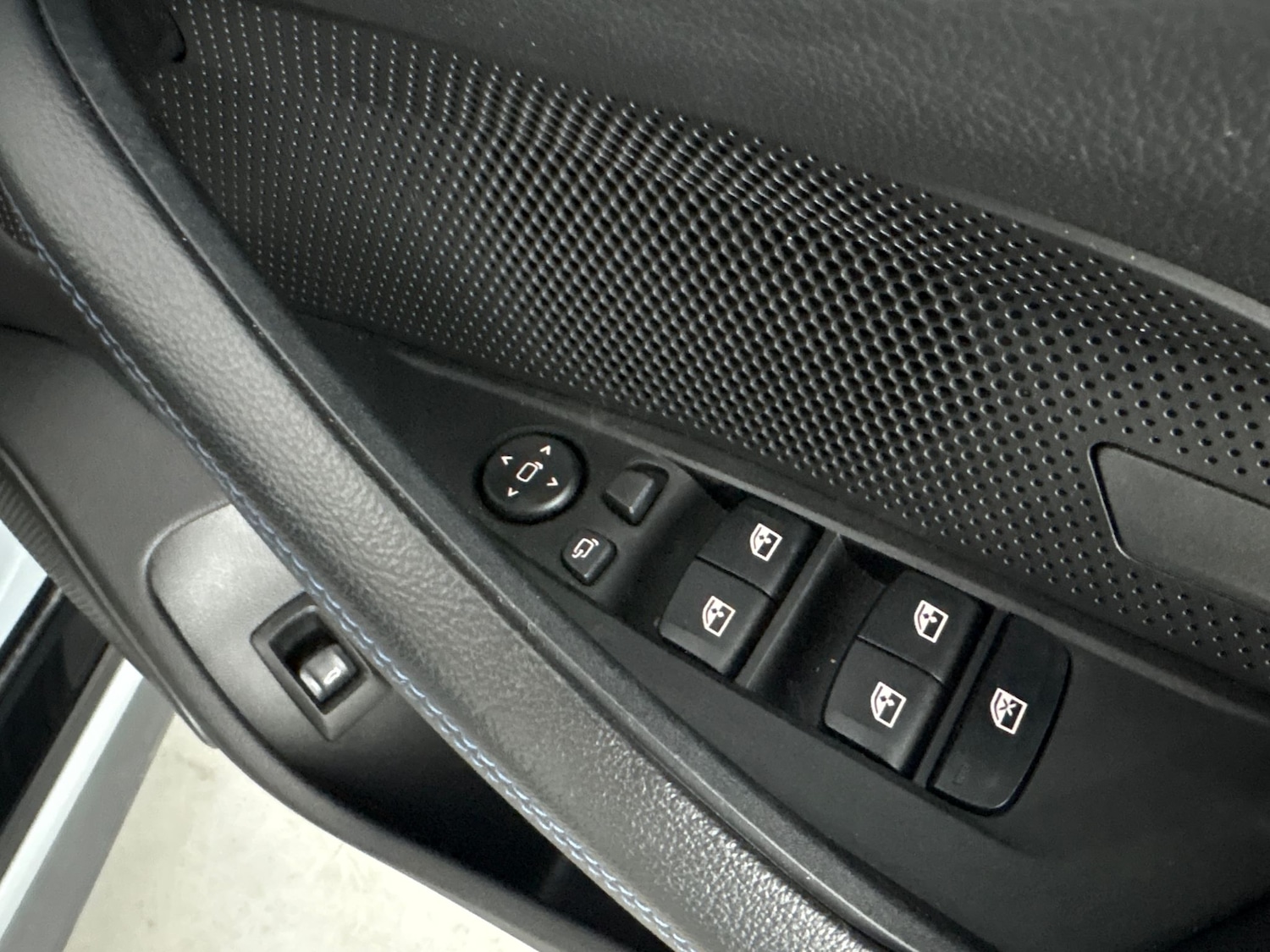 Used BMW i4 2022 for sale - 77036553: Photo 22