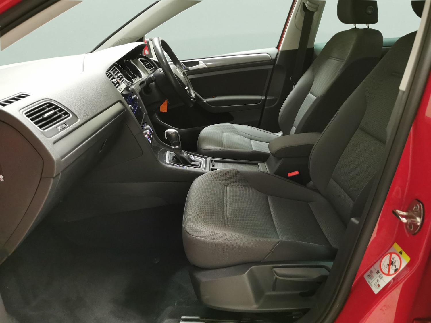 Used Volkswagen Golf 2019 for sale - 78178189: Photo 4