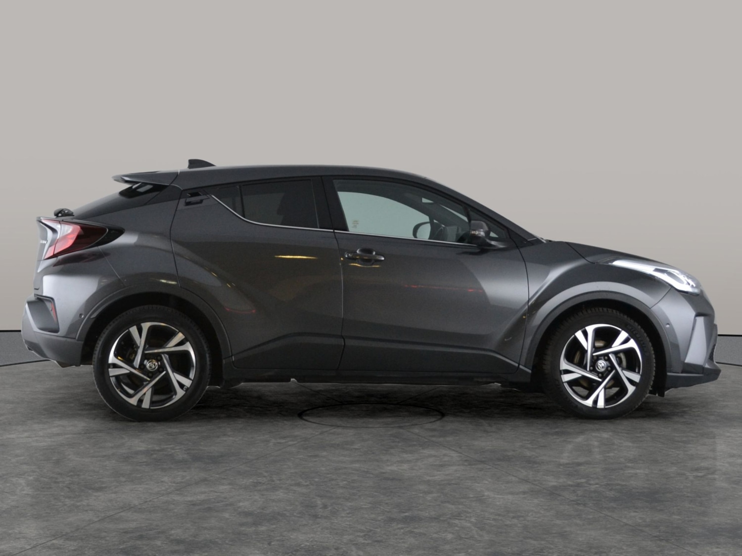 Used Toyota C-HR 2023 for sale - 77418014: Photo 11