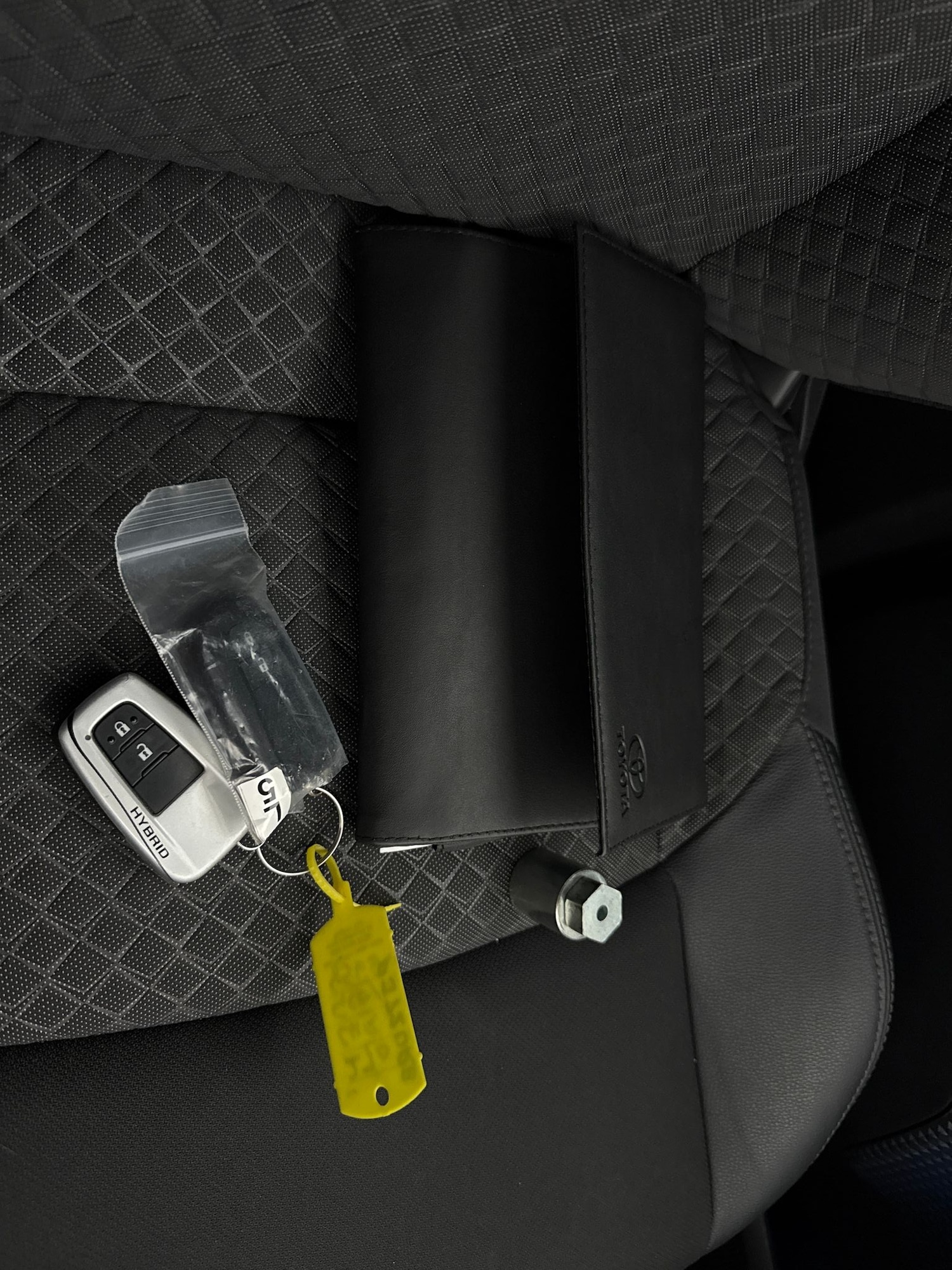 Used Toyota C-HR 2023 for sale - 77418014: Photo 30