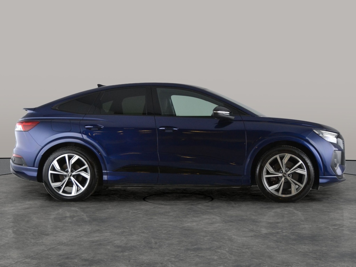 Used Audi Q4 e-tron 2022 for sale - 76862095: Photo 12