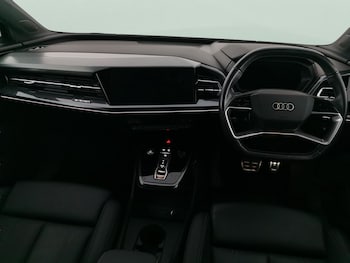 Used Audi Q4 e-tron 2022 for sale - 76862095: Photo