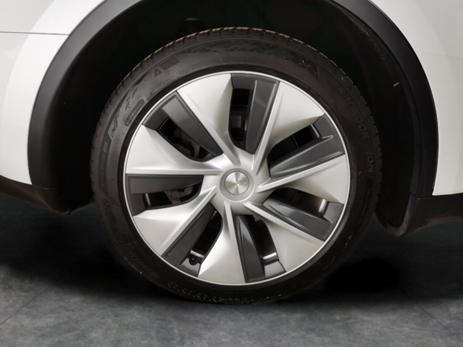 Used Tesla Model Y 2023 for sale - 78094221: Photo 22