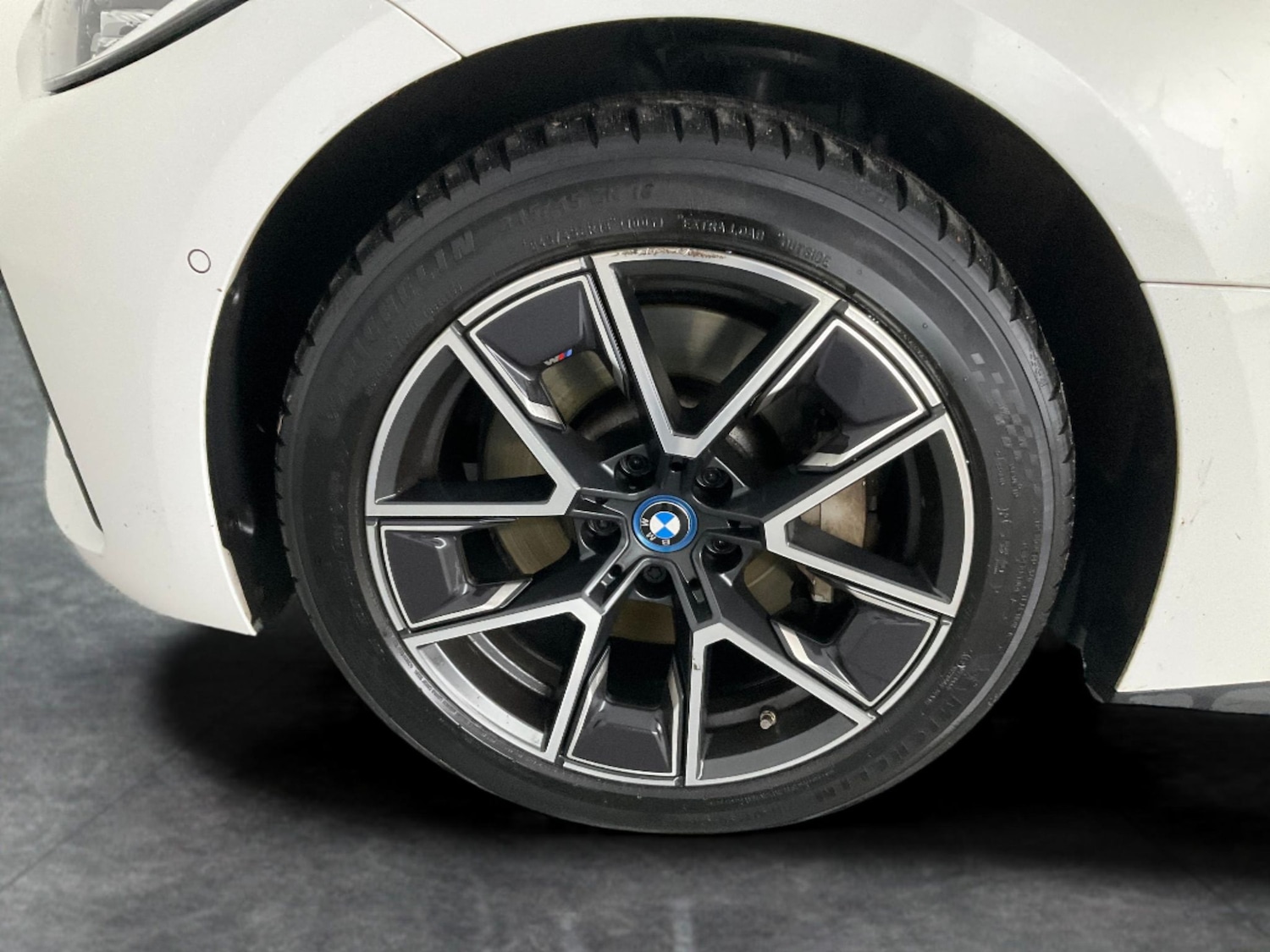 Used BMW i4 2022 for sale - 76663428: Photo 23