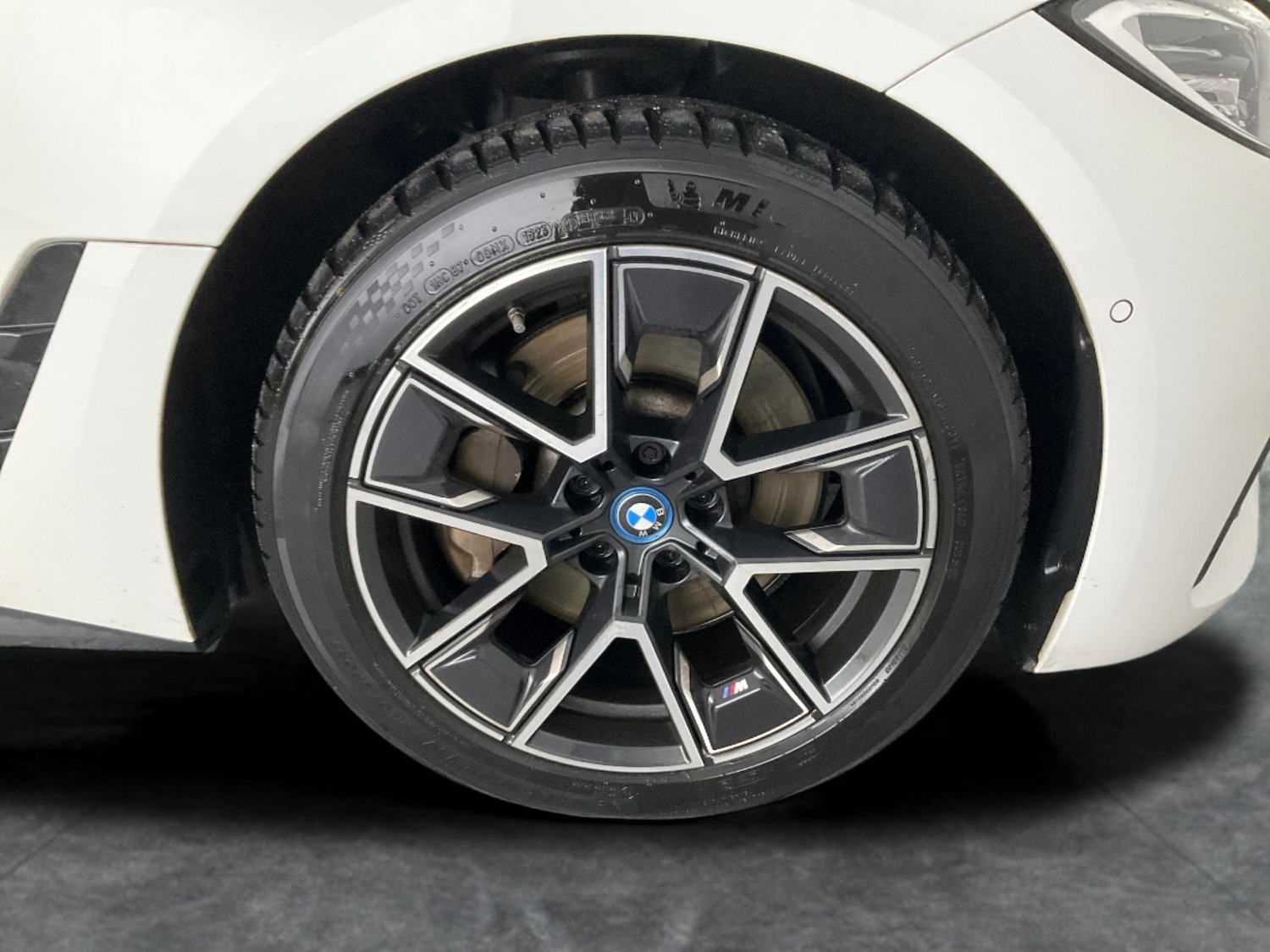 Used BMW i4 2022 for sale - 76663428: Photo 24