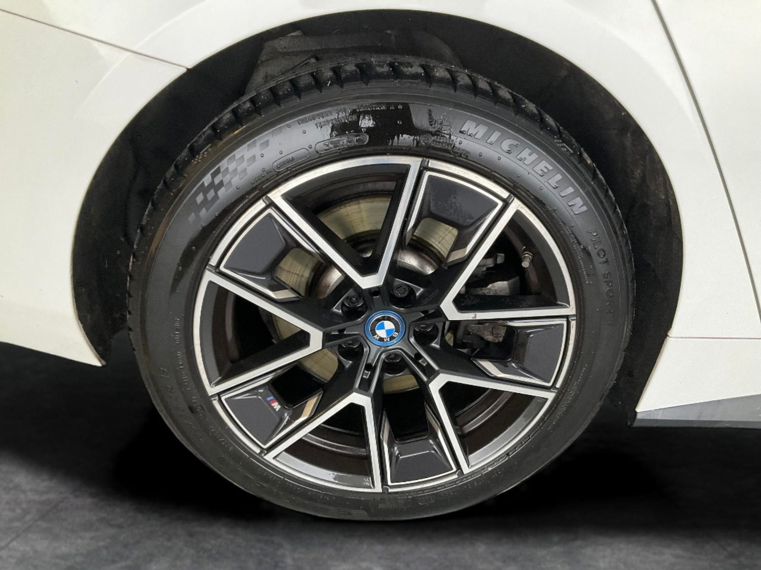 Used BMW i4 2022 for sale - 76663428: Photo 25