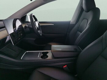 Used Tesla Model Y undefined for sale - 77311142: Photo