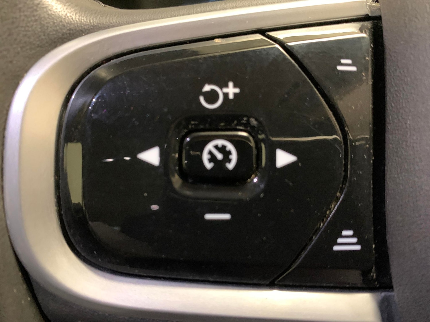 Used Volvo XC90 2021 for sale - 76738476: Photo 18