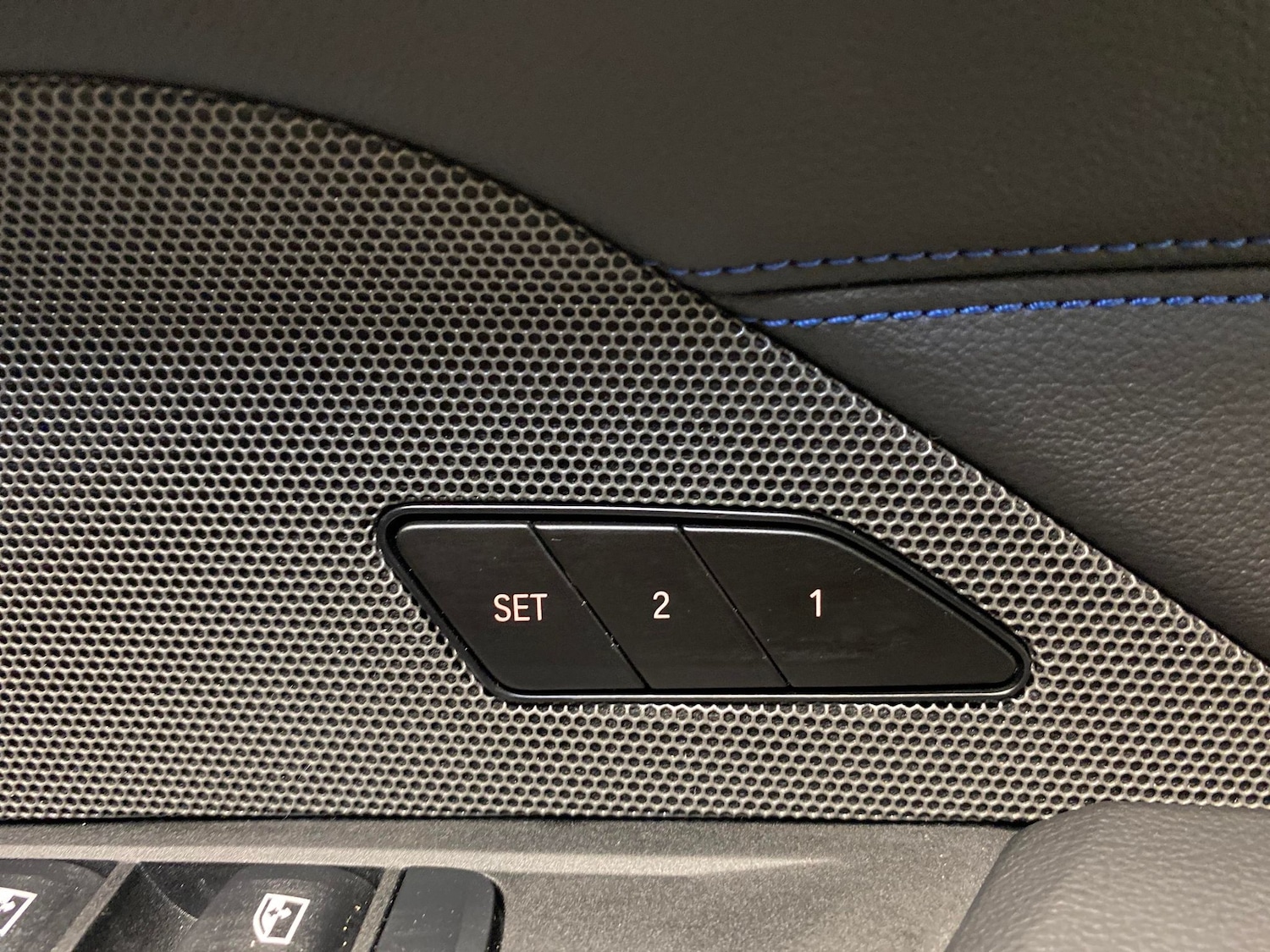 Used BMW i4 2022 for sale - 78079224: Photo 16