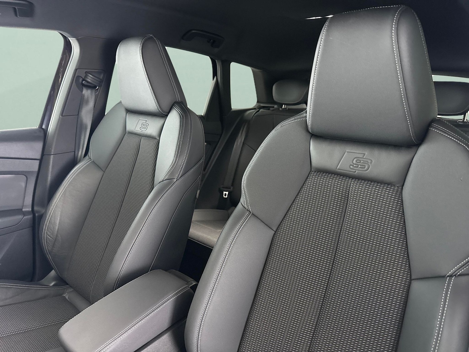 Used Audi Q4 e-tron 2023 for sale - 77984682: Photo 15