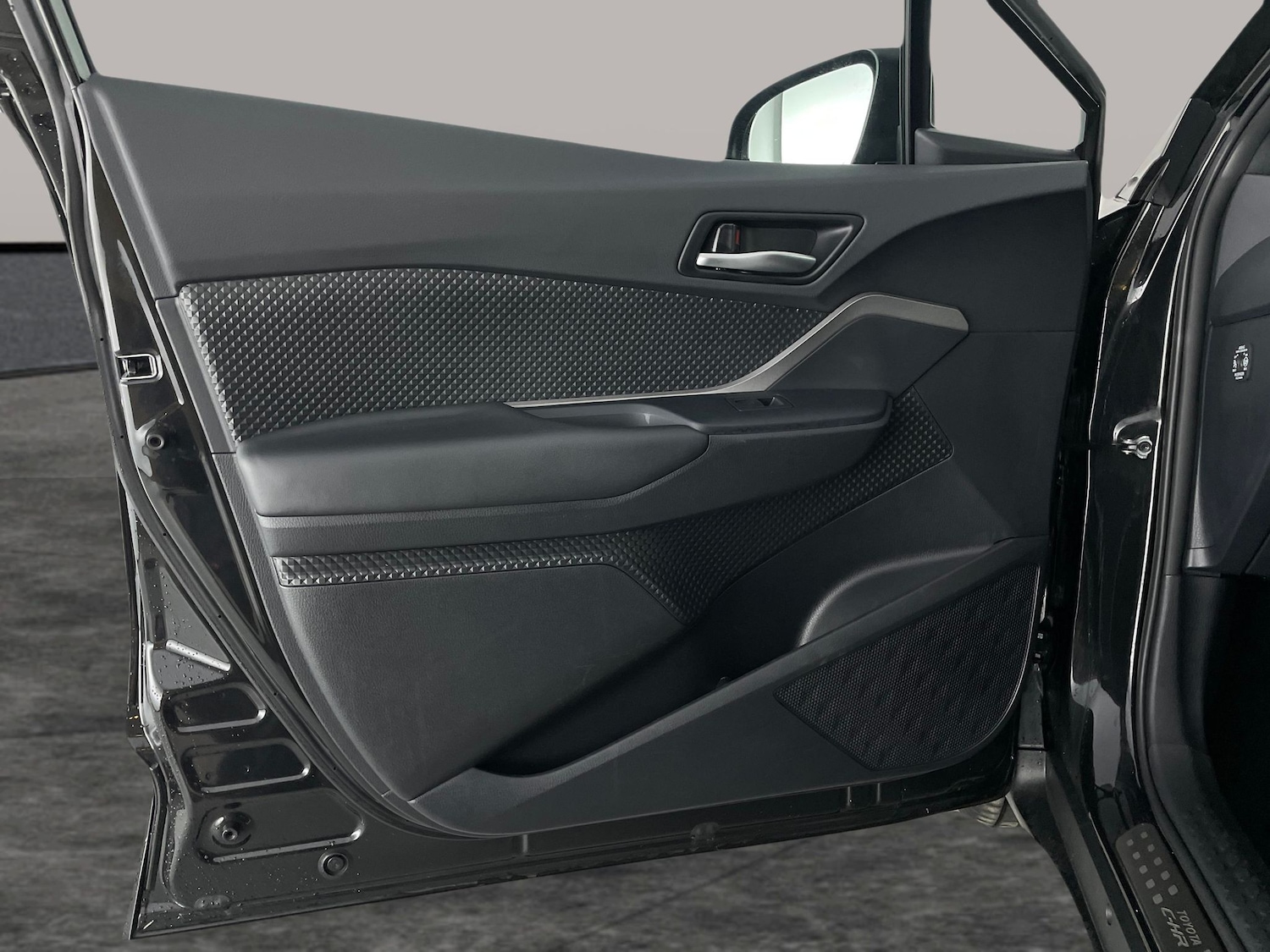 Used Toyota C-HR 2021 for sale - 76931966: Photo 29