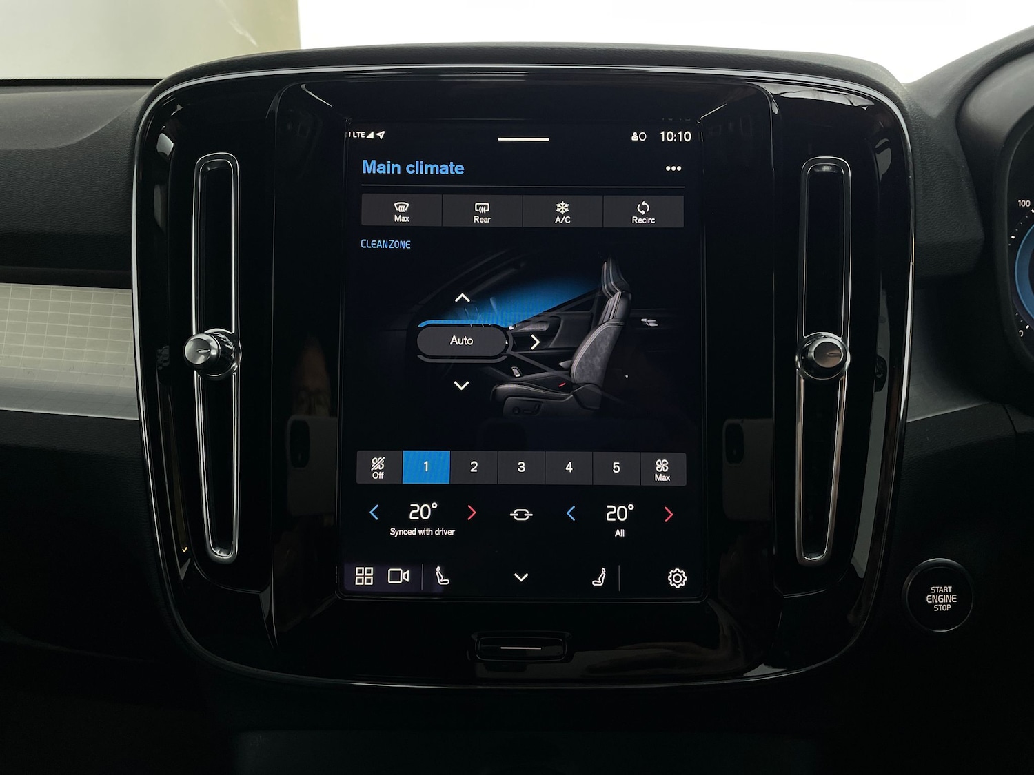 Used Volvo XC40 2024 for sale - 76842407: Photo 20