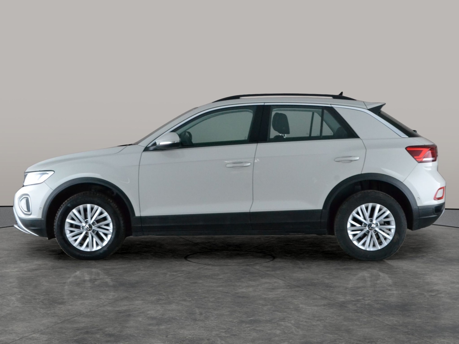Used Volkswagen T-Roc 2023 for sale - 78095575: Photo 12