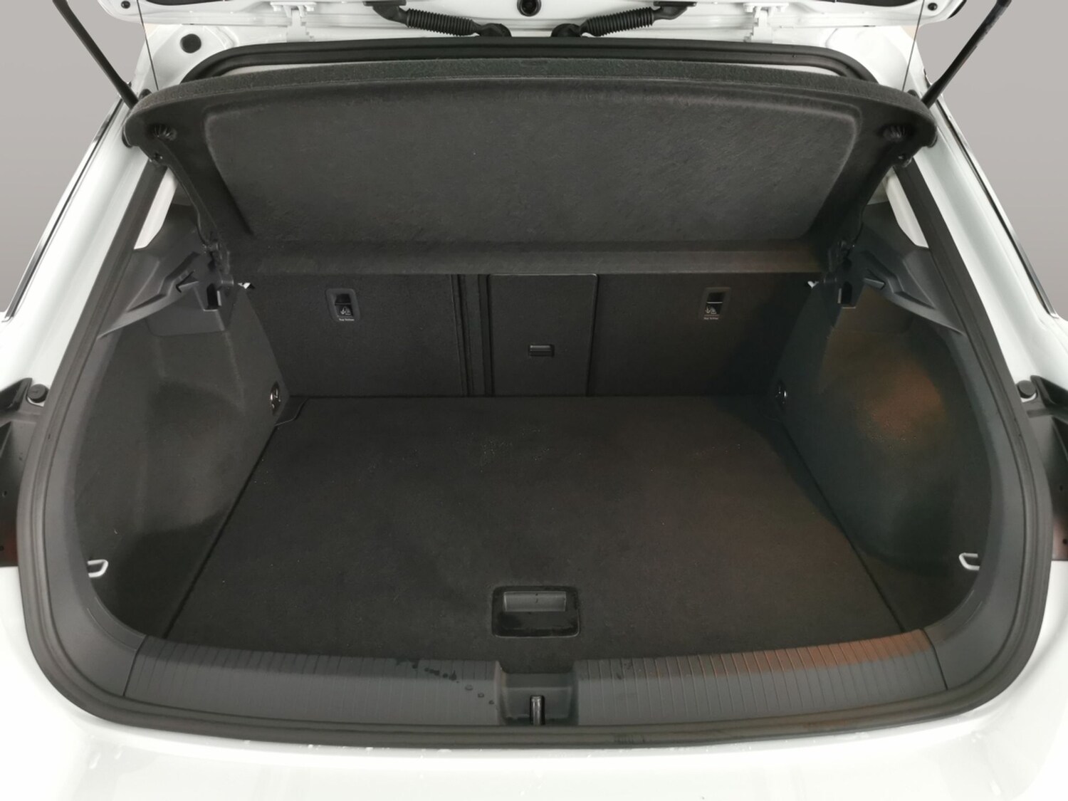 Used Volkswagen T-Roc for sale - 77829770: Photo 29