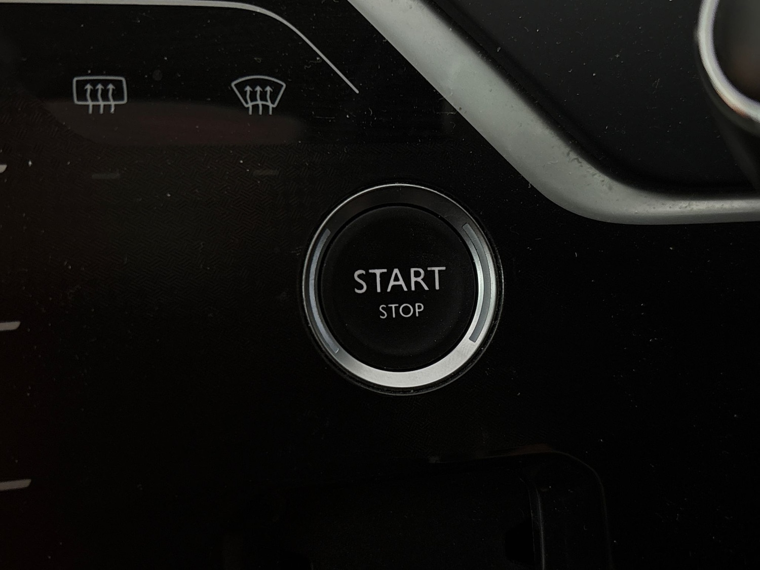 Used Citroen C4 Grand Picasso 2017 for sale - 76379203: Photo 24