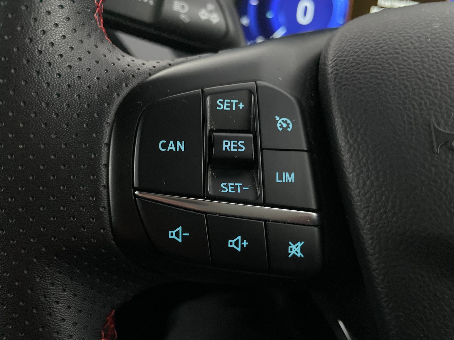 Used Ford Focus 2021 for sale - 76682137: Photo 22