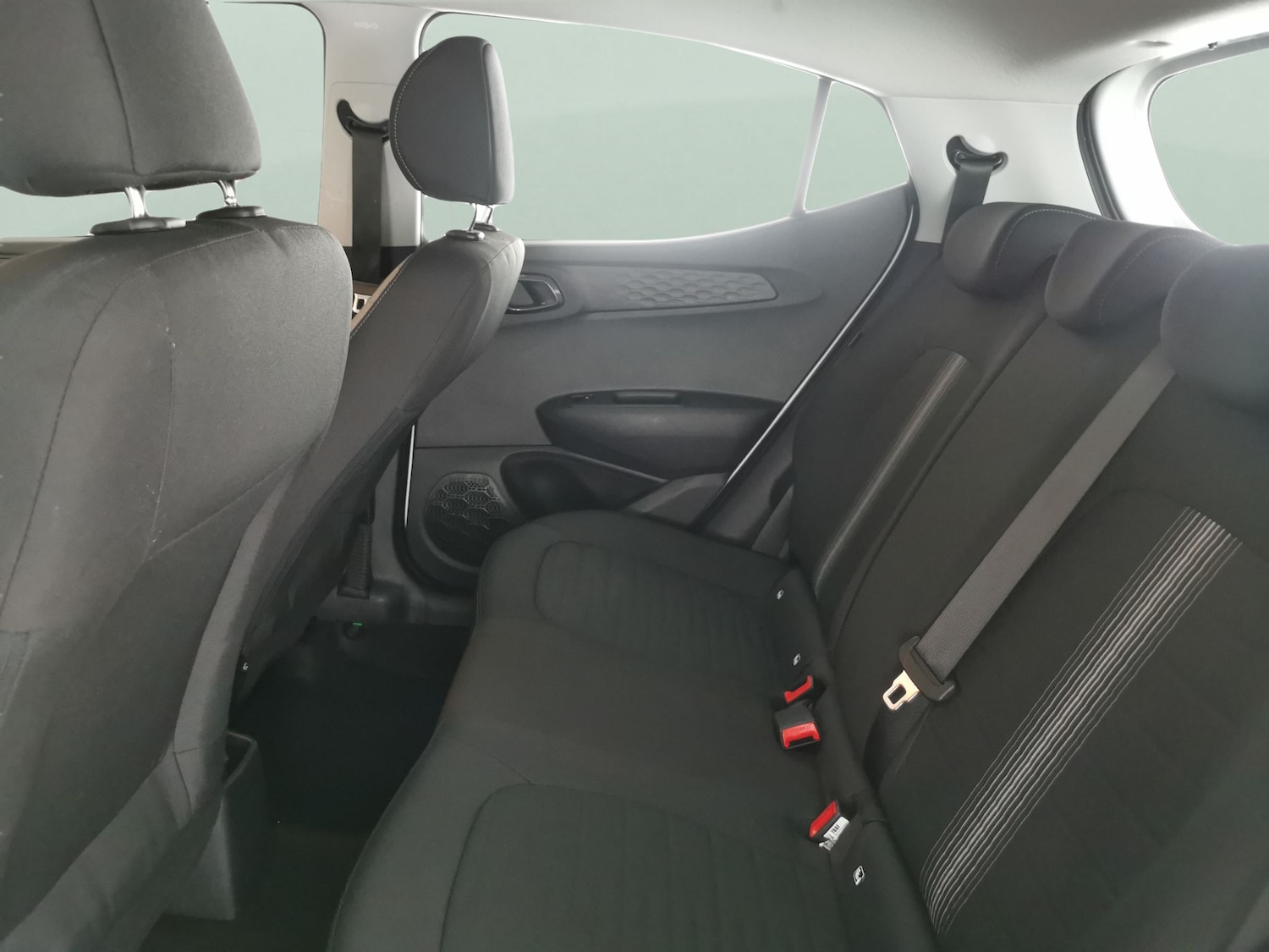 Used Hyundai i10 2023 for sale - 77502369: Photo 25