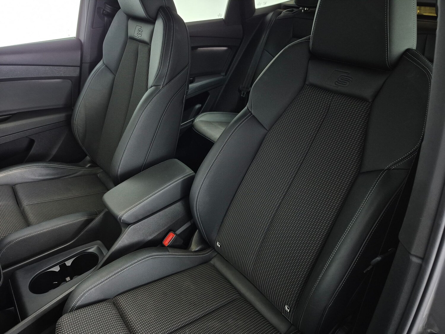 Used Audi Q4 e-tron 2023 for sale - 78140004: Photo 15