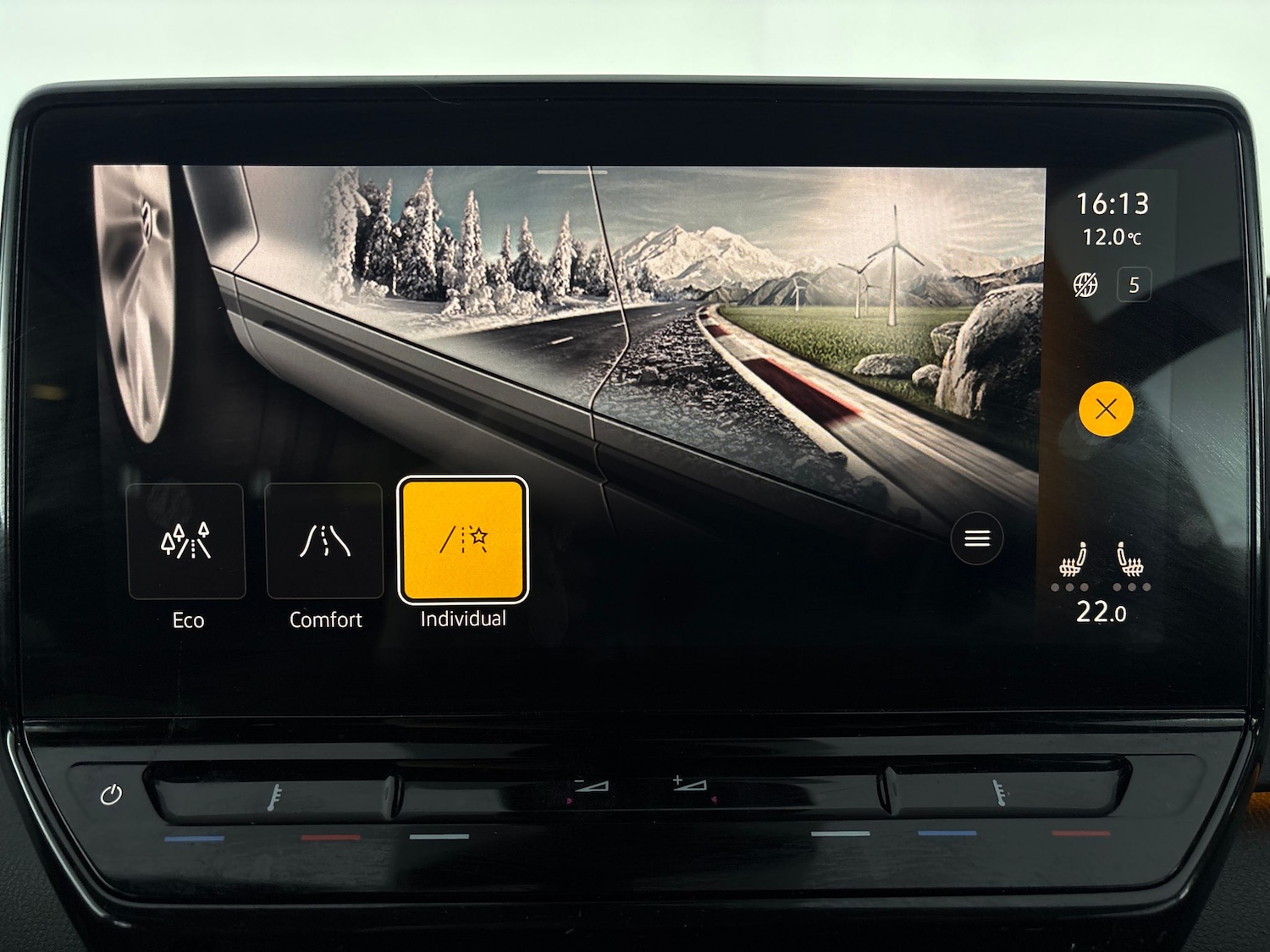 Used Volkswagen ID.3 2023 for sale - 76859759: Photo 17