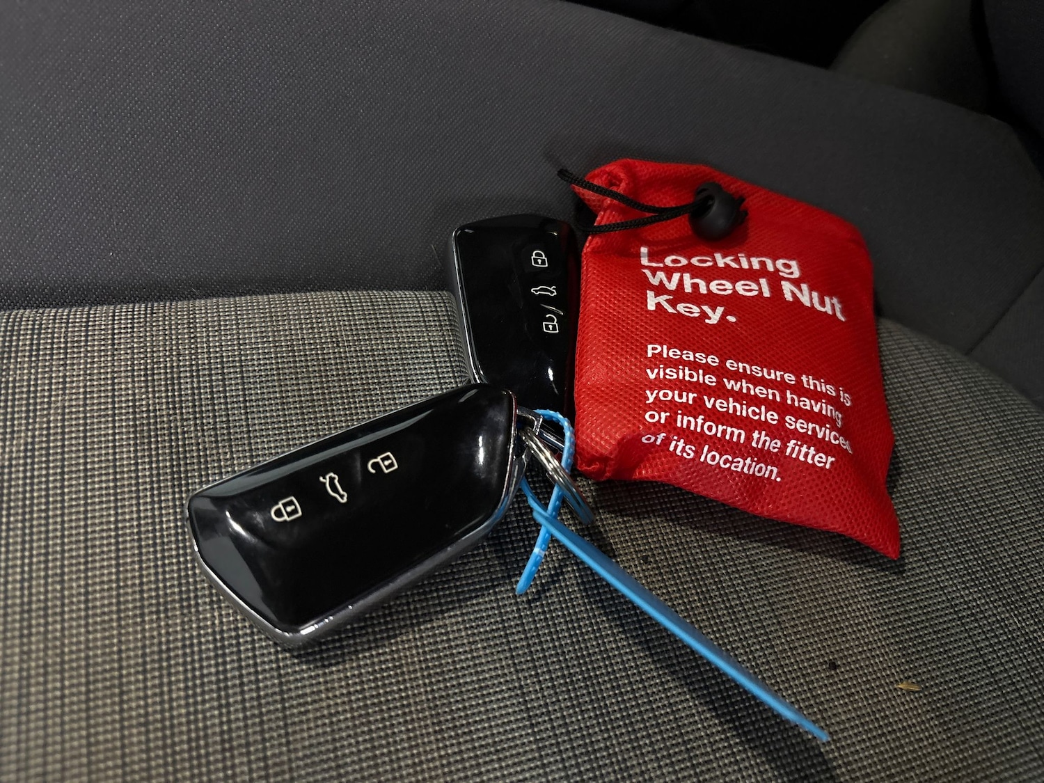 Used Volkswagen ID.3 2023 for sale - 76859759: Photo 33