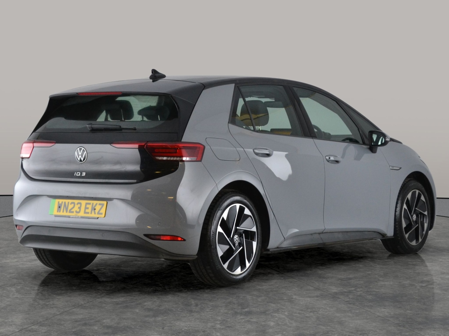 Used Volkswagen ID.3 2023 for sale - 76859759: Photo 9