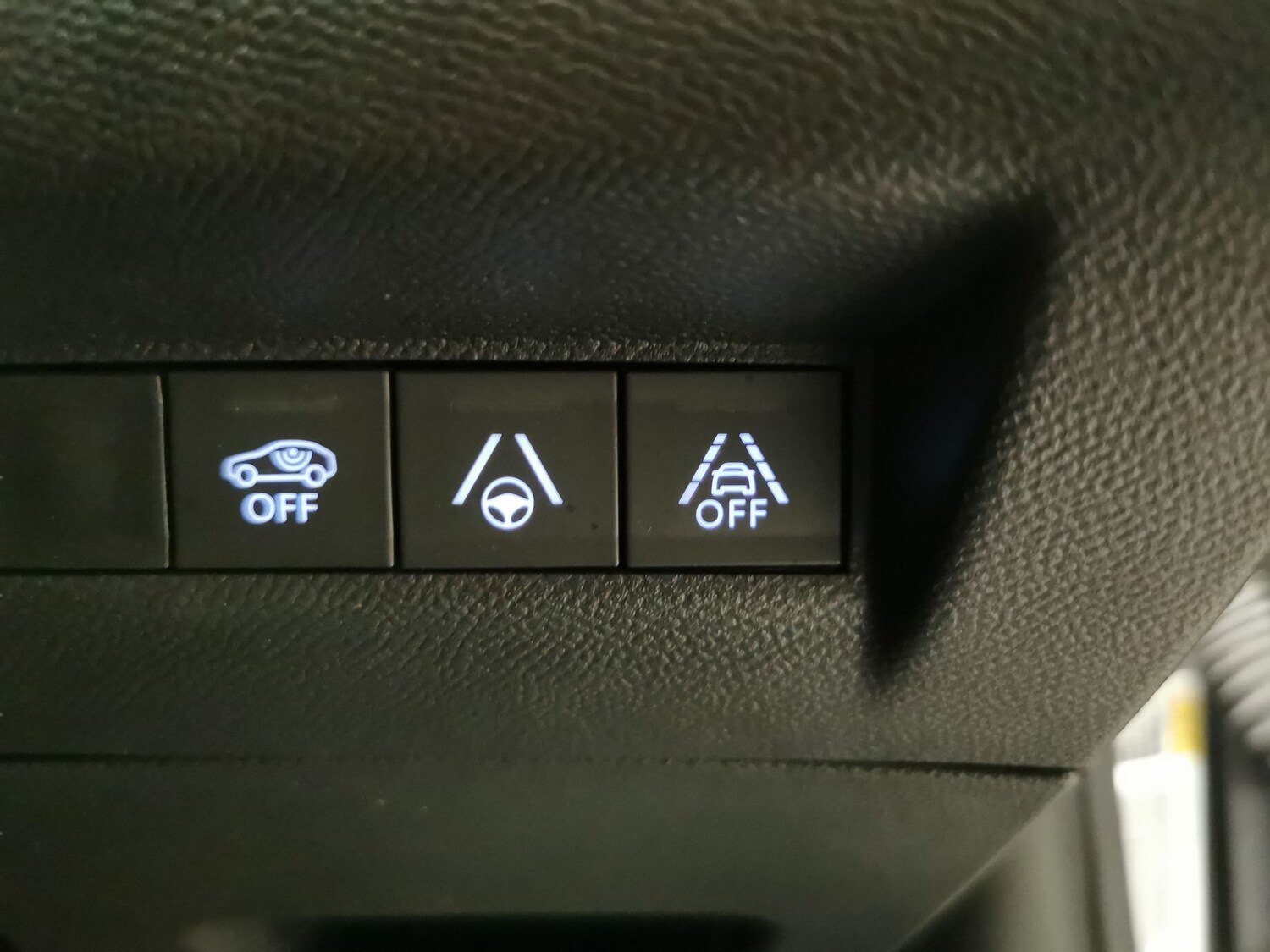 Used Peugeot 2008 2021 for sale - 77413157: Photo 23