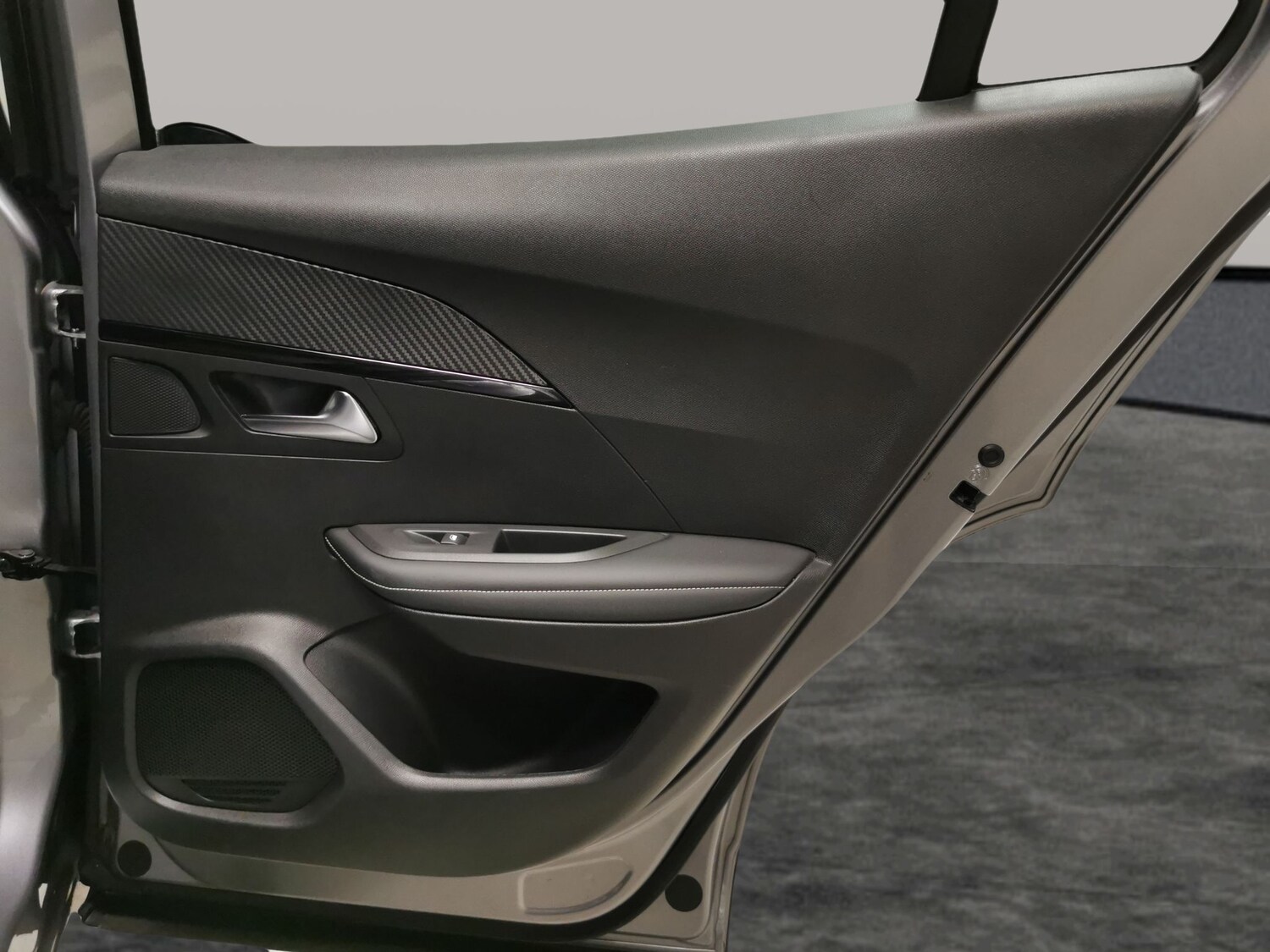 Used Peugeot 2008 2021 for sale - 77413157: Photo 30