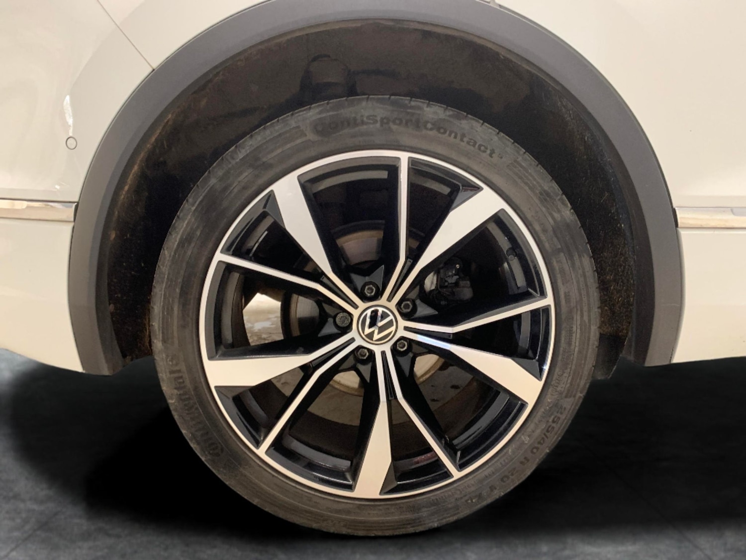 Used Volkswagen Tiguan 2023 for sale - 77975801: Photo 31