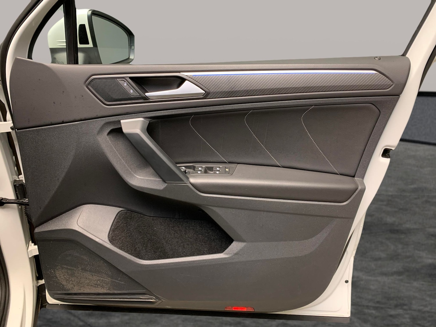 Used Volkswagen Tiguan 2023 for sale - 77975801: Photo 36