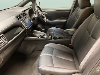 Used Nissan Leaf 2022 for sale - 77842019: Photo