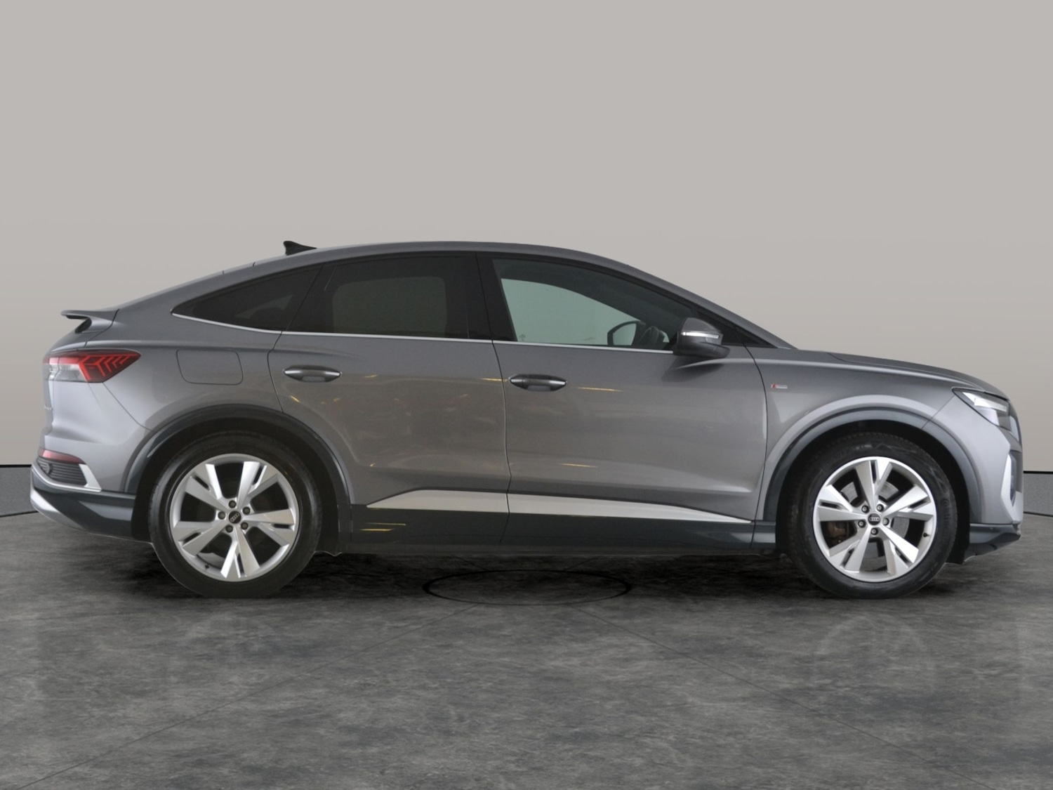 Used Audi Q4 e-tron 2023 for sale - 78199719: Photo 10