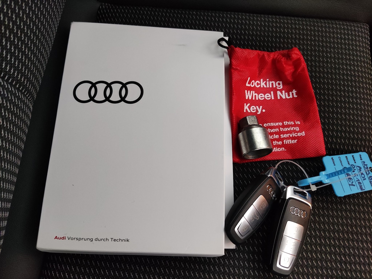 Used Audi Q4 e-tron 2023 for sale - 78199719: Photo 38