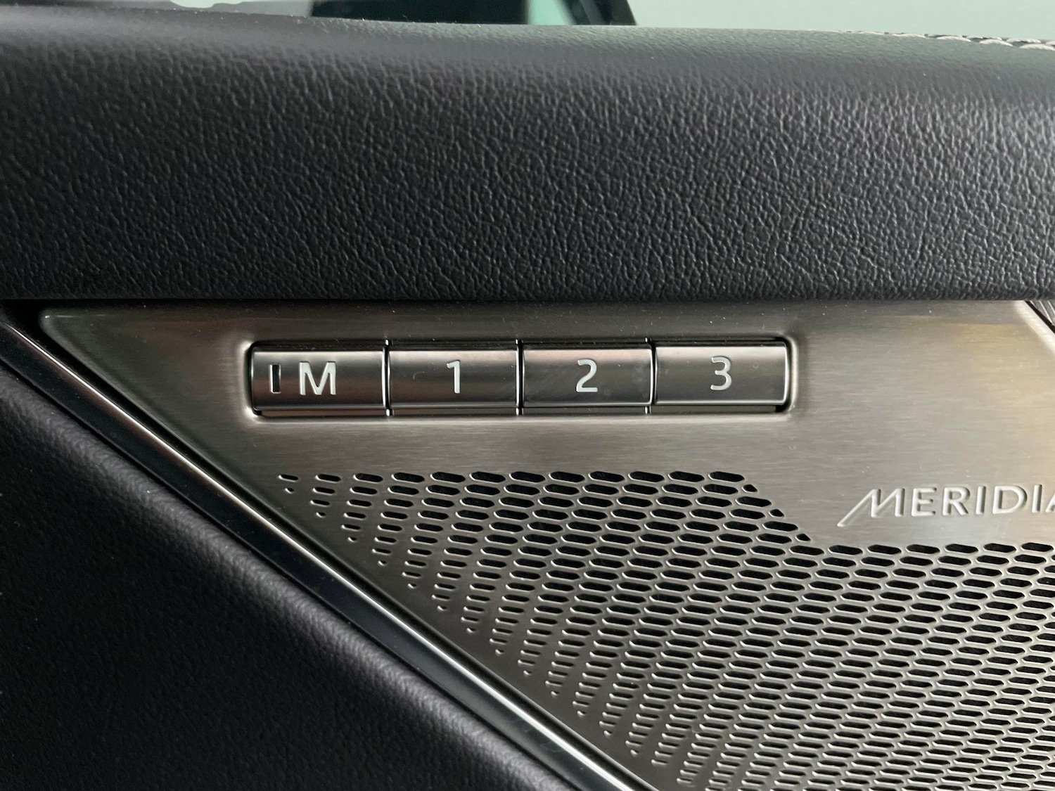 Used Jaguar F-Pace 2023 for sale - 76696836: Photo 18