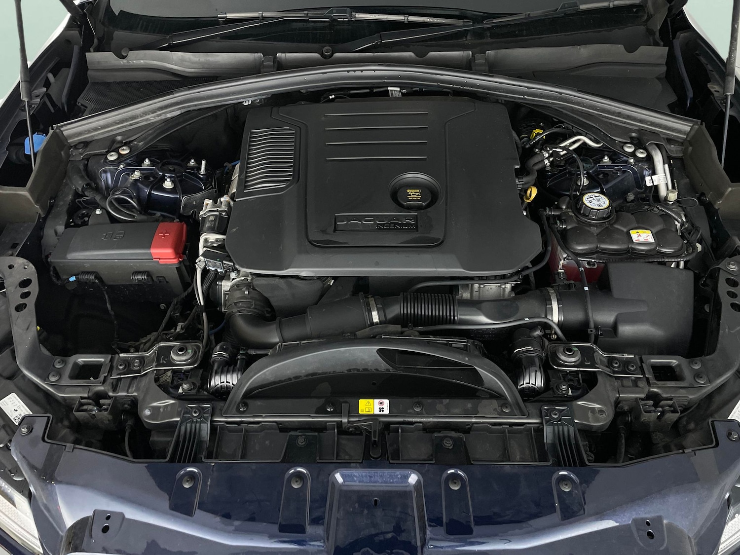 Used Jaguar F-Pace 2023 for sale - 76696836: Photo 44