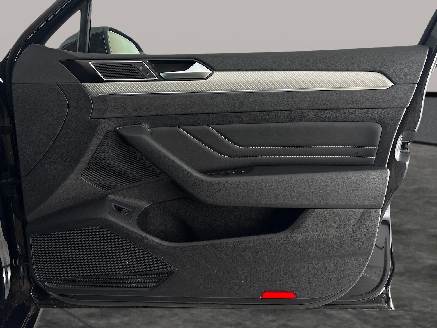 Used Volkswagen Passat 2023 for sale - 76835236: Photo 33