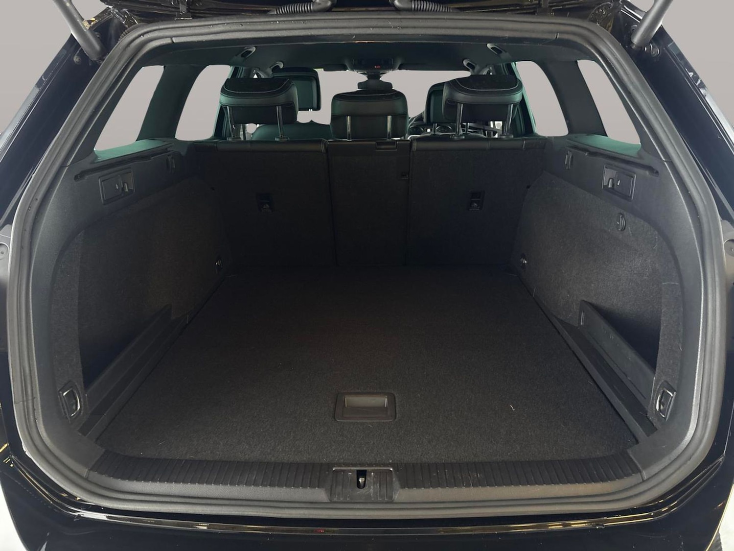 Used Volkswagen Passat 2023 for sale - 76835236: Photo 36